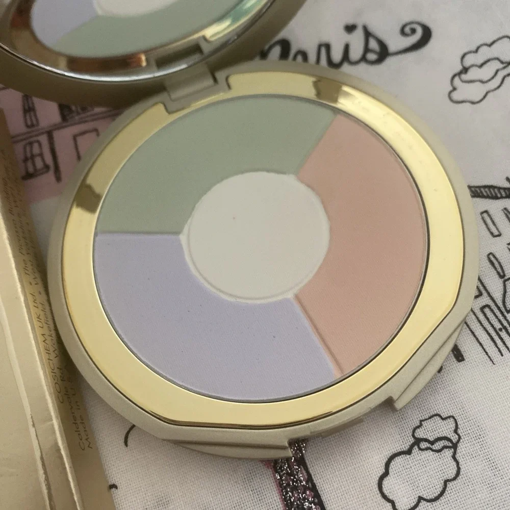 Stila - One Step Correct Brightening Finishing Powder - LIGHT - New In Box